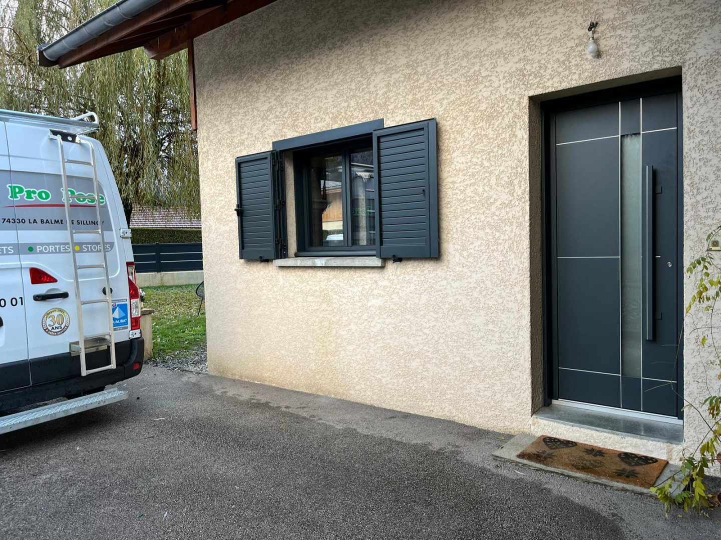 Porte d'entrée aluminium KLINE Veyrier